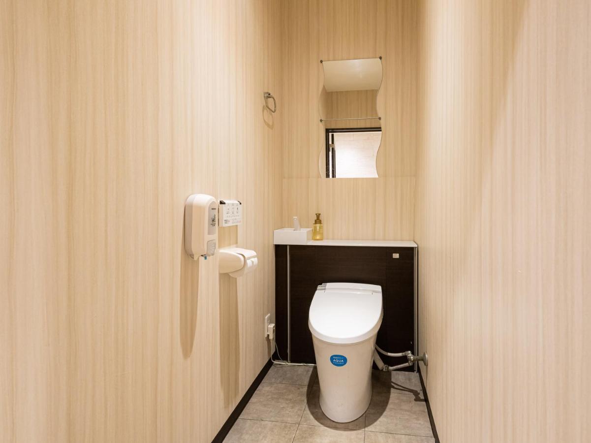 Oyo Hotel Plaza In Namba Minami Osaka Buitenkant foto